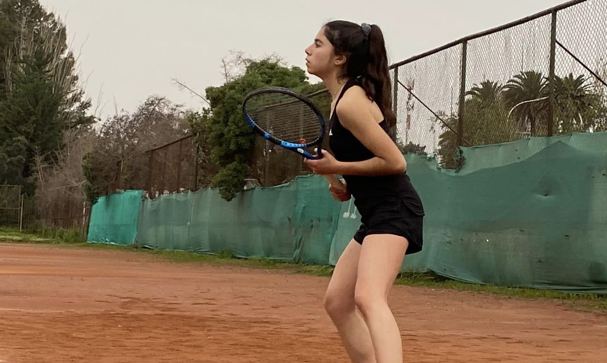 ¡En ascenso! Tenista chimbaronguina entra en el Top 10 del ranking nacional U-18