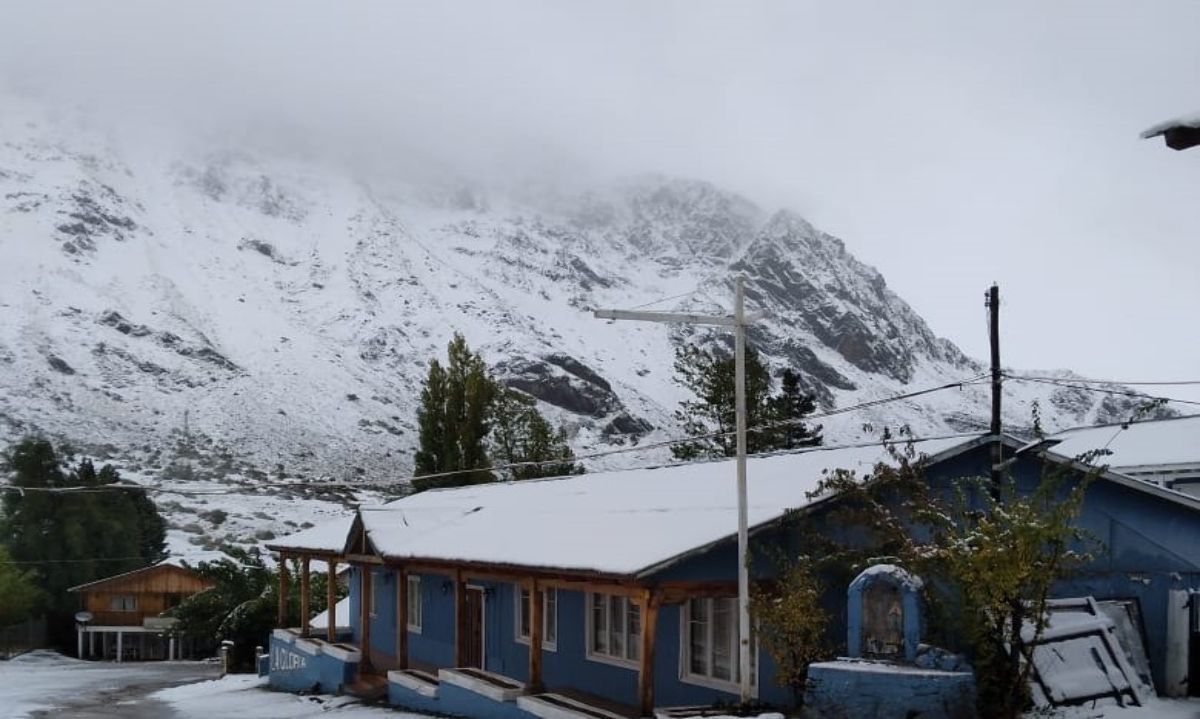 Termas del Flaco: Primera nevada en el balneario cordillerano