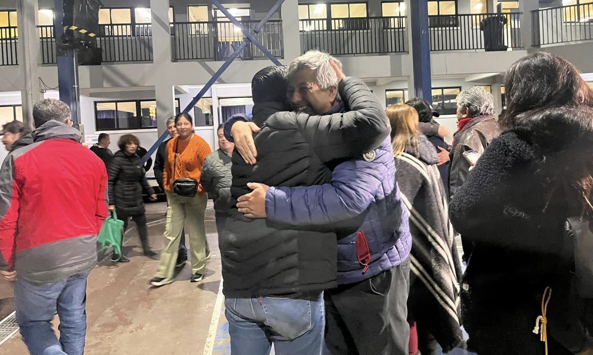 Carlos Cisterna se alzó como ganador en las primarias de Santa Cruz