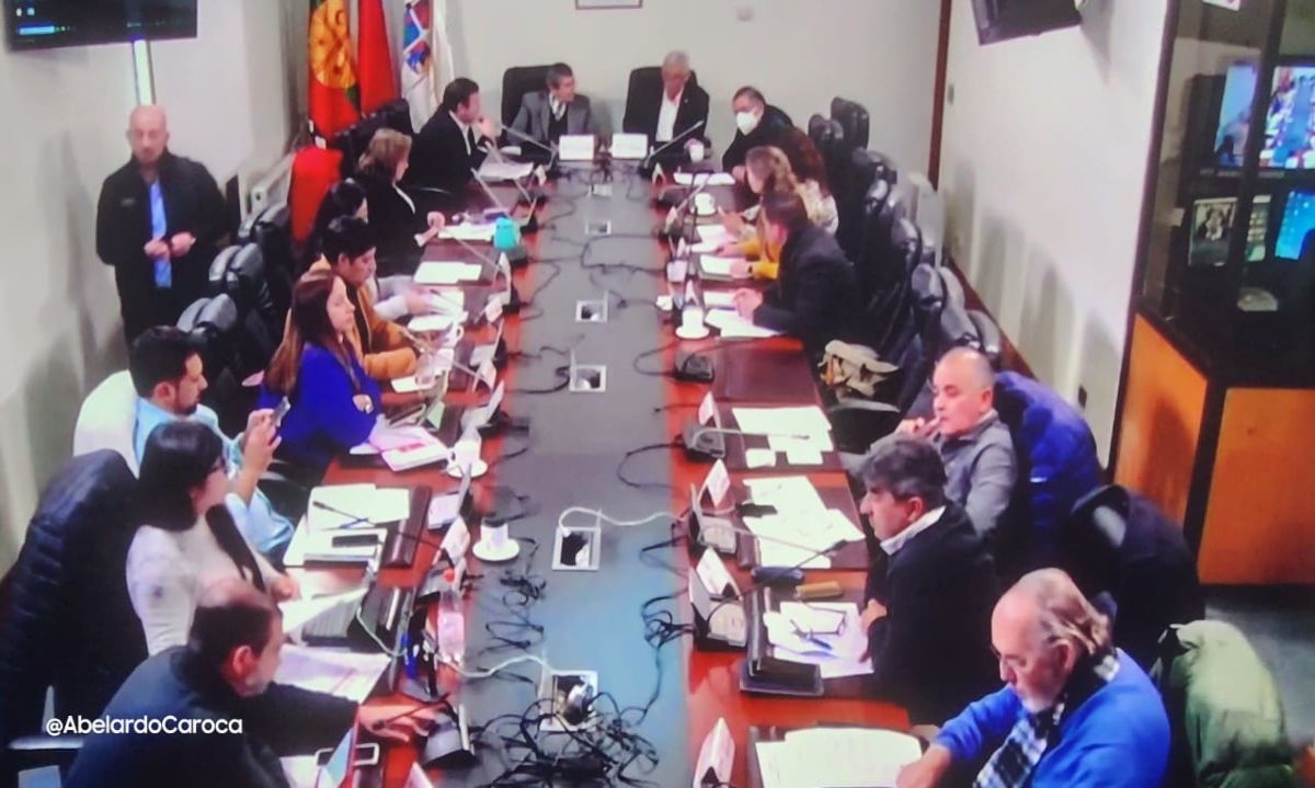 Caso Plagio:
Gobernador también recurre a Contraloría

