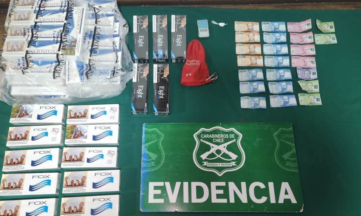 Chimbarongo: Detienen a pareja con clorhidrato de cocaína y 590 cajetillas de cigarros ilegales