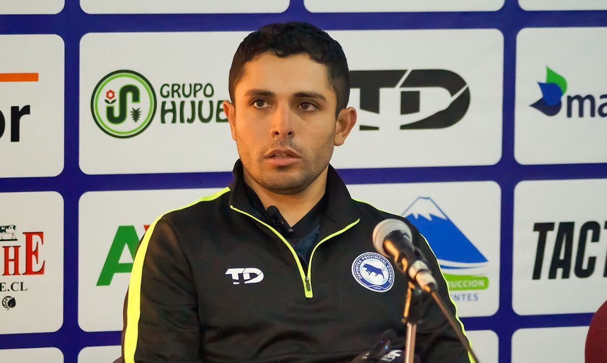 Con pasos en la primera división de Argentina: Deportivo Pumanque confirmó a su nuevo técnico