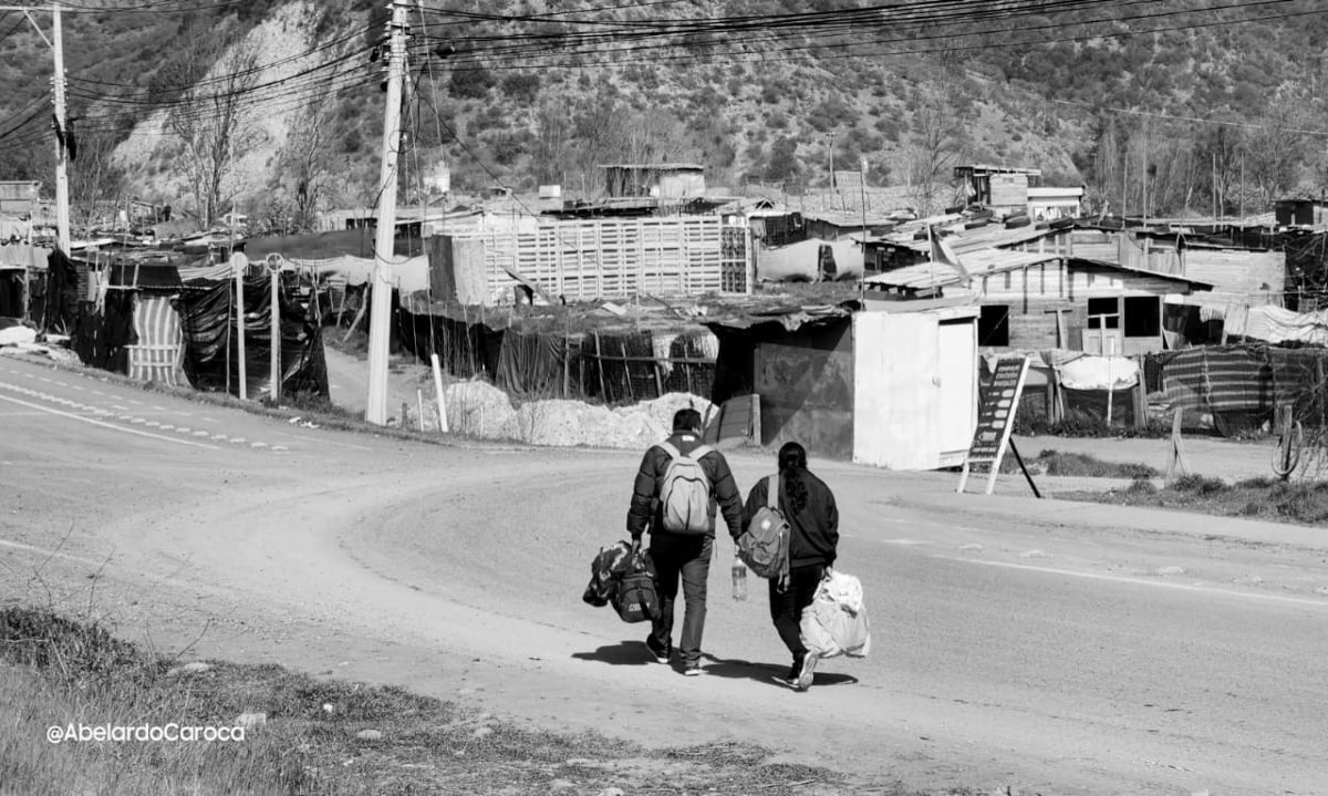Cristian Castillo Echeverría:
No se puede permitir el desalojo de campamentos

