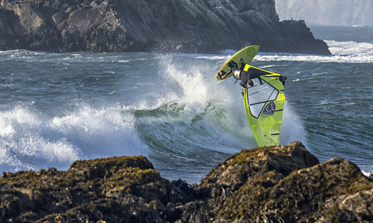 Marcilio Browne y Jane Seman se quedan con el primer lugar de windsurf en olas en el Chile World Cup 2025