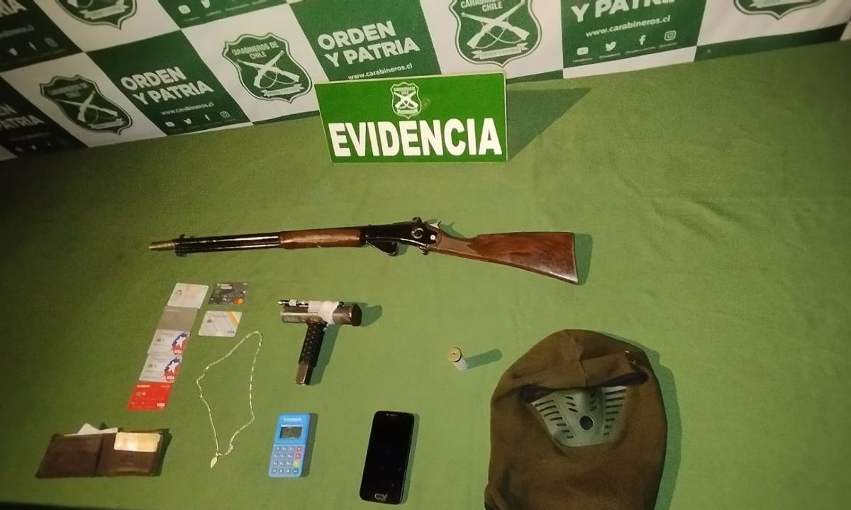 Taxista es asaltado con arma de fuego: Hay cuatro detenidos 