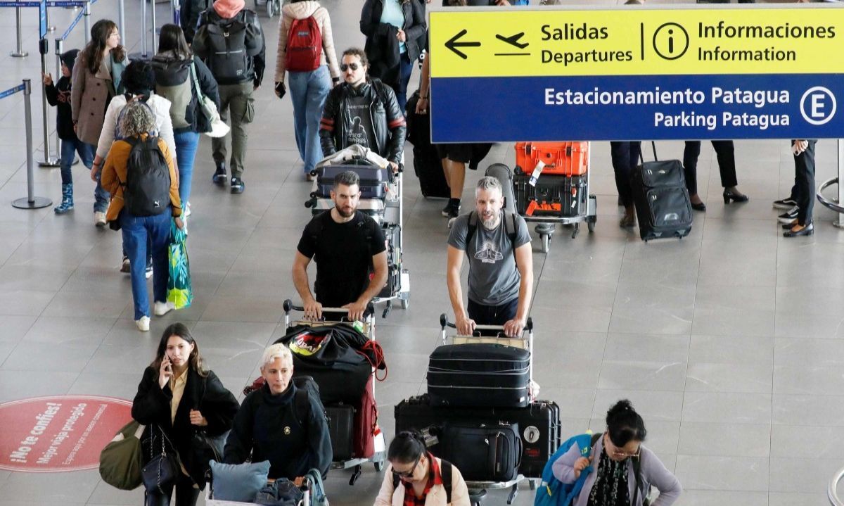 SERNAC lanza herramienta para comparar precios y elegir el mejor medio de transporte esta Semana Santa